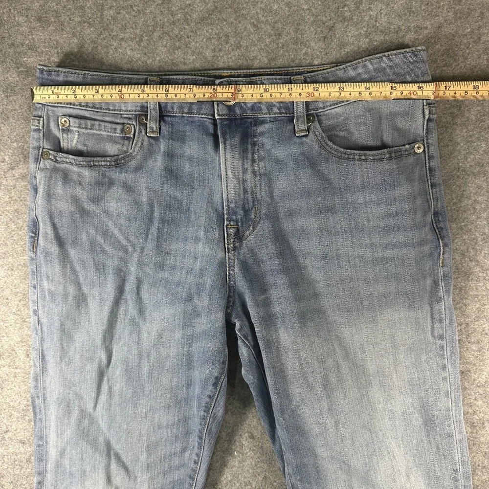 Aeropostale Athletic‎ Straight Jeans 31/30 Blue Light Wash Stretch Denim